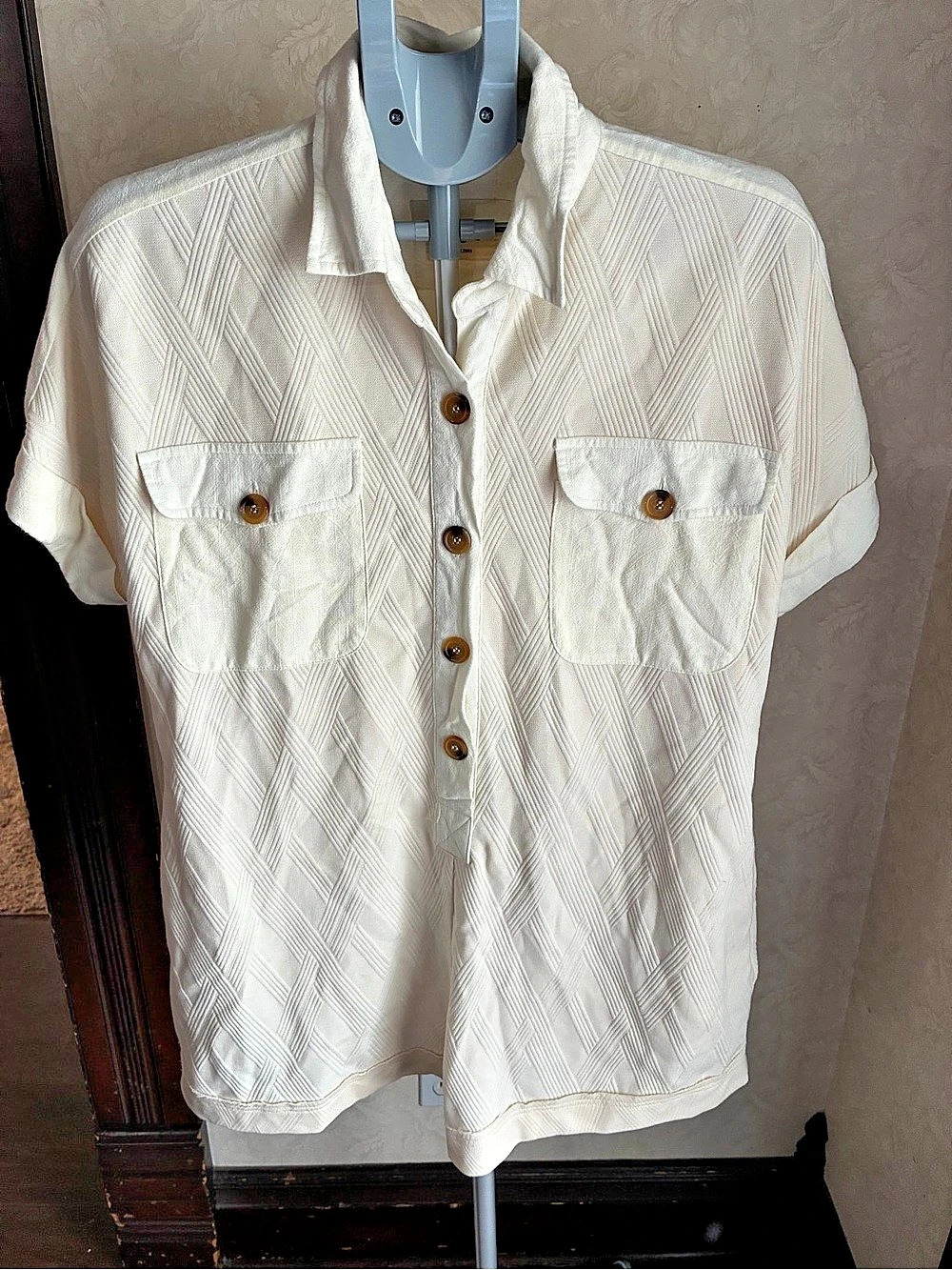Umgee Women's Geometric Button Down Romper in Cream Like New